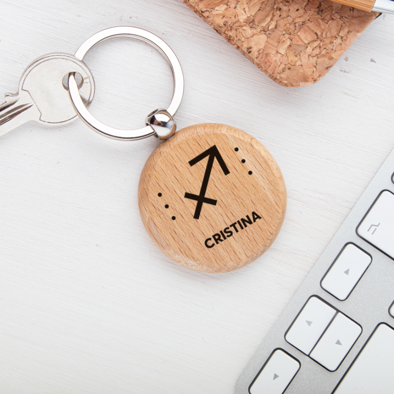 Breloc din Lemn personalizat cu zodia Sagetator
