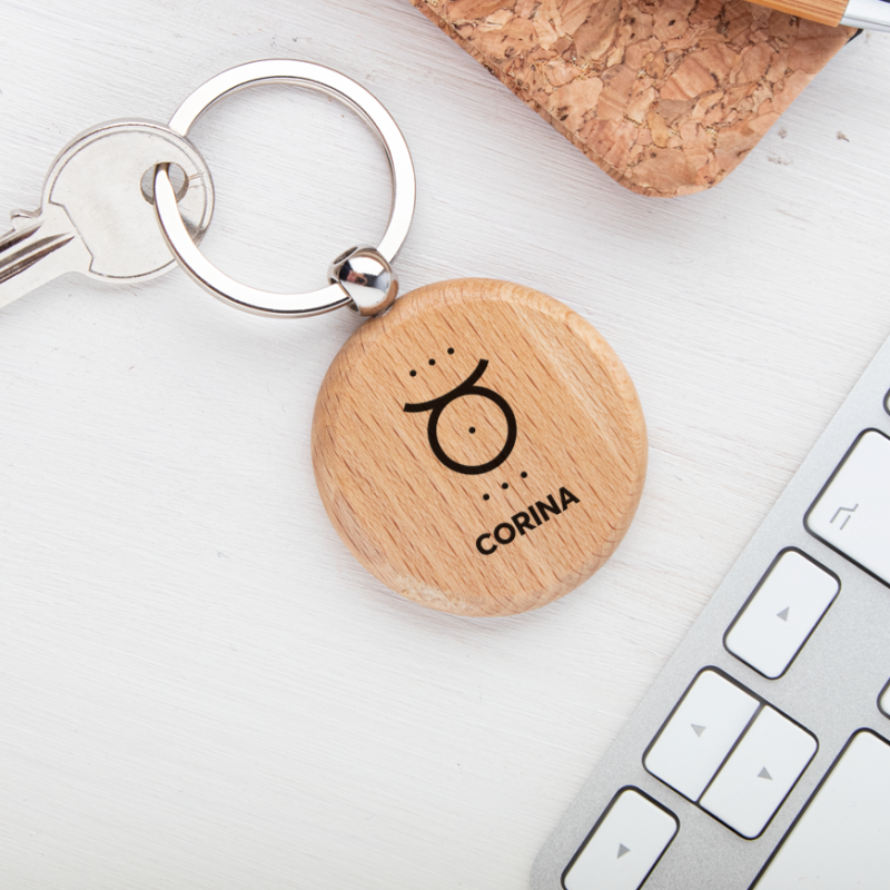 Breloc din Lemn personalizat cu zodia Taur