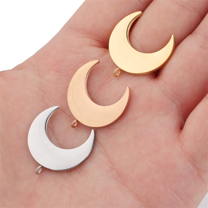 Colier cu pandantiv Semilună