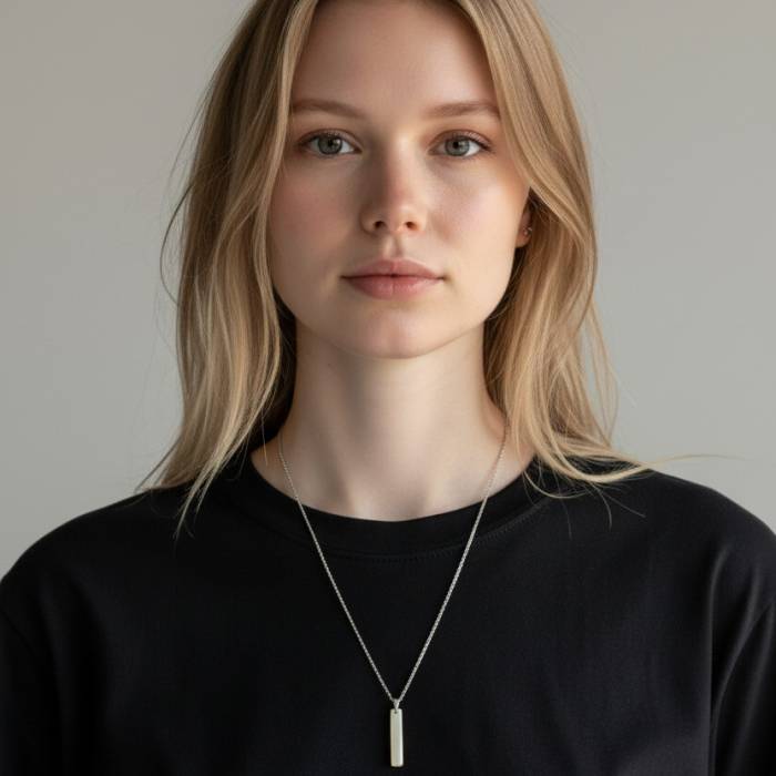 Colier dama cu pandantiv vertical