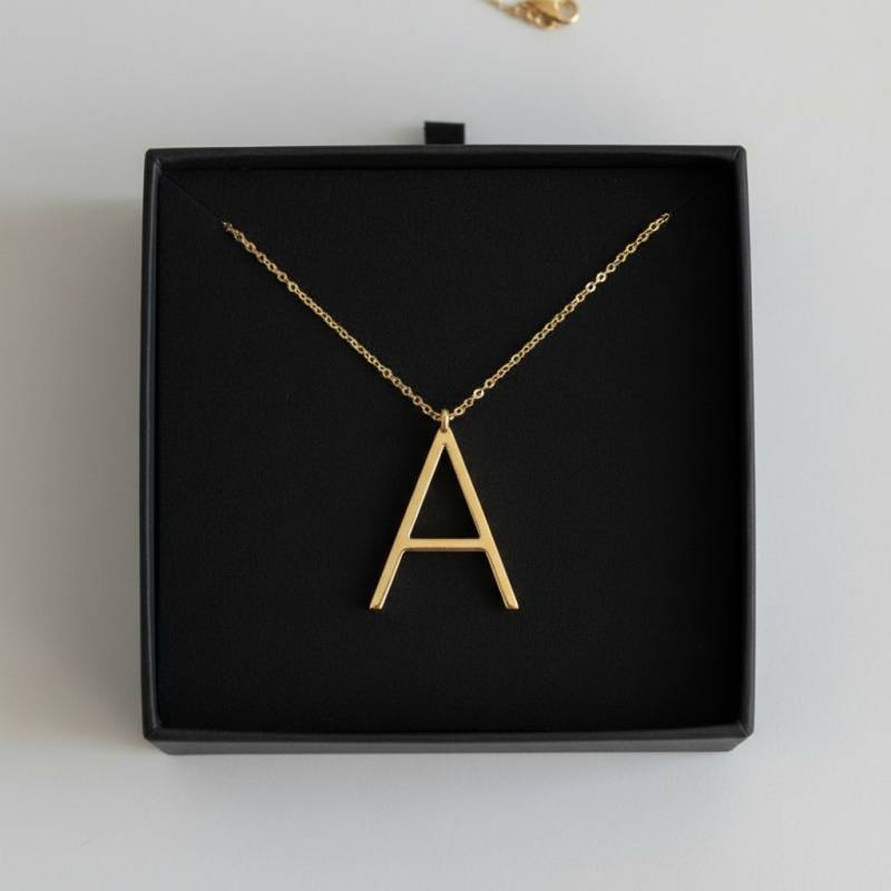 Colier dama cu litera personalizata