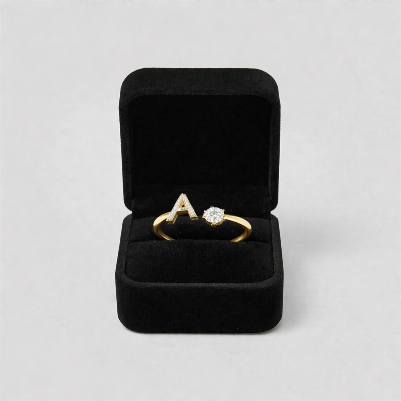 Inel dama cu initiala personalizata