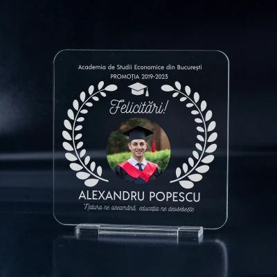 Trofeu personalizat - Absolvire