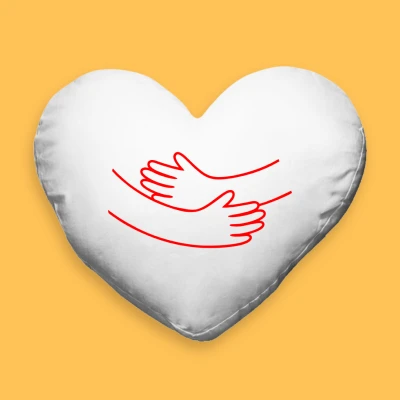 Perna personalizata in forma de inima - Hug