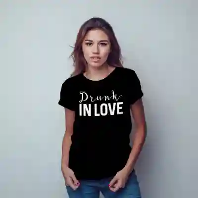 Tricou pentru burlacite personalizat - Drunk in love