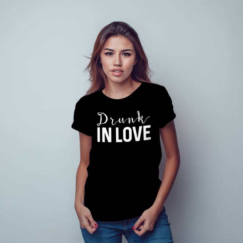Tricou pentru burlacite personalizat - Drunk in love