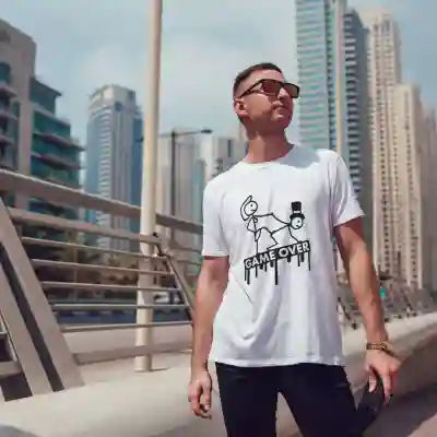 Tricou personalizat pentru petrecerea burlacilor - It’s all over