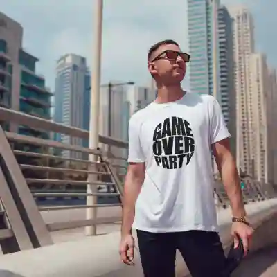 Tricou personalizat pentru petrecerea burlacilor - Game Over Party