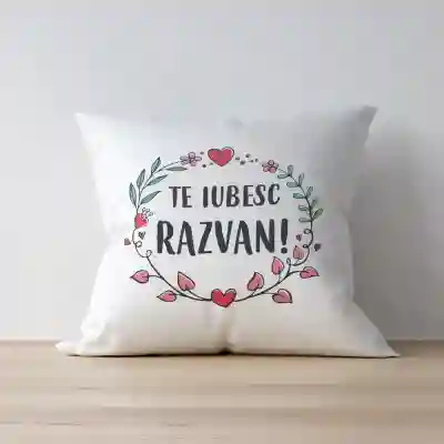 Perna personalizata cu nume 